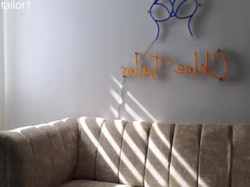 girl
        chloe_tailor_ cam image #4550623