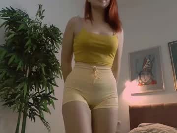 girl
        kristi_ginger cam image #6346965
