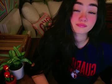 girl
        annatigarr cam image #6766763