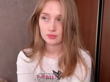 girl
        aiyanatrujillo cam image #3987254