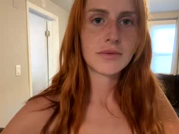 couple
        freckledred_ cam image #1922245