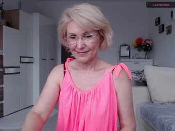 girl
        jasmin18v cam image #6403463