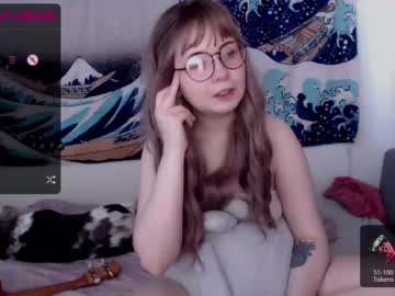 girl
        yoliverse cam image #1256945