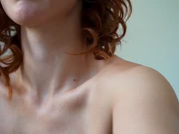 girl
        ellaa91 cam image #5334654