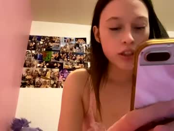 girl
        gigilamour99 cam image #3704299