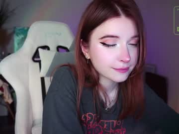 girl
        pocketrocket_ cam image #3933794