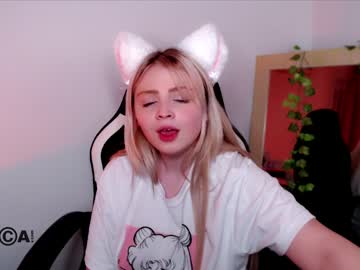 girl
        shy_blondiee cam image #866996