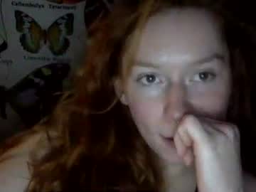 girl
        robinblackly cam image #428247
