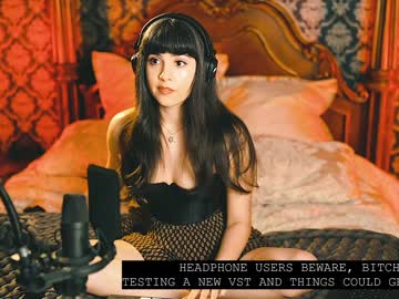 girl
        ingennui cam image #1034272