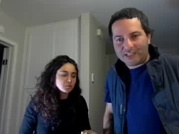 couple
        docdre69 cam image #6665950
