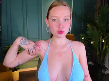 girl
        dinablush cam image #449038