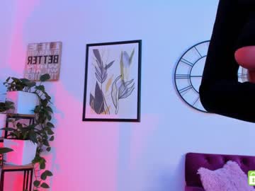 girl
        elizabeth__gray cam image #1073119