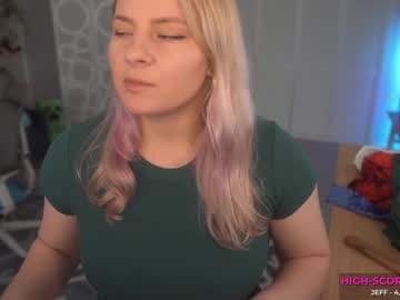 girl
        asiri_ocean cam image #4627600