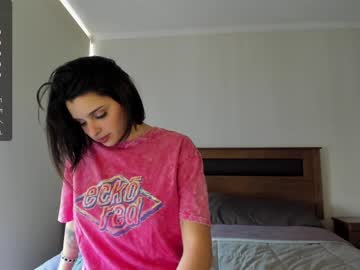 girl
        yourfreakygirl cam image #2840738