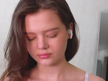 girl
        itwasinsimpsons cam image #3758342