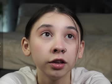 girl
        zarascarlett cam image #6040385
