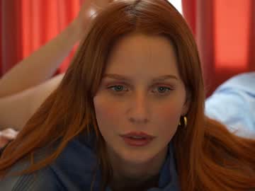 girl
        ellaa91 cam image #3866052