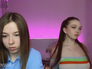 girl
        small_blondee cam image #6492302