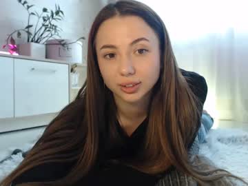 girl
        meryfoxxx cam image #2414740