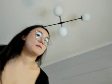 girl
        miso_soso_9 cam image #1863298