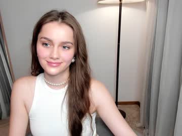 girl
        creammraspberry cam image #2048113