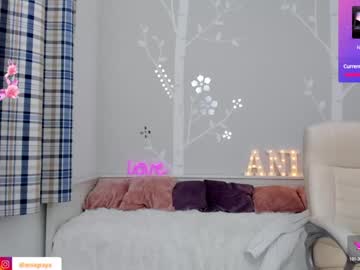 girl
        aniagray cam image #4444467
