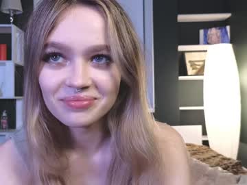 girl
        erleneclem cam image #5943316