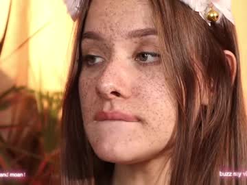 girl
        barbaraweb cam image #1082524