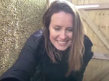 girl
        eatmypie69 cam image #3600105