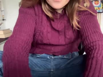 girl
        eatmypie69 cam image #3599223