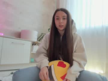 girl
        meryfoxxx cam image #2048748