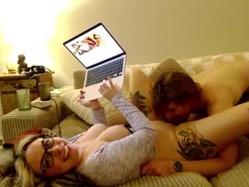 couple
        scarlett_and_sylas cam image #2636807