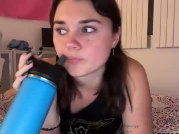 girl
        queencassidyy cam image #2607030