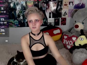 girl
        bellacipher cam image #5173977