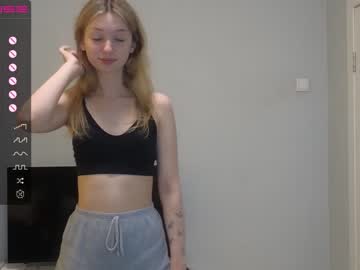 girl
        evafrancis cam image #1819939