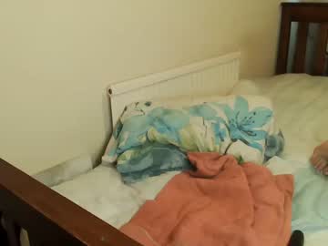 girl
        ljtheg cam image #1541279