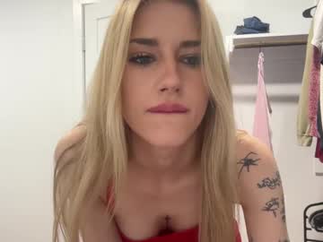 girl
        lilyandersonxo cam image #6421705