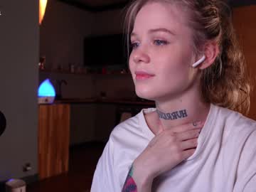 girl
        tendertainted cam image #15264