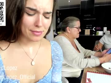 girl
        crazypaty cam image #1462806