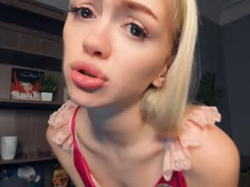 girl
        goldest_soul cam image #2325701