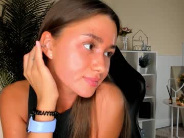 girl
        ethalcharton cam image #4550458