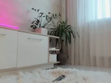 girl
        meryfoxxx cam image #1904948