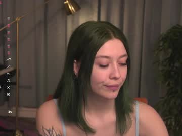 girl
        kina_ka cam image #5812087