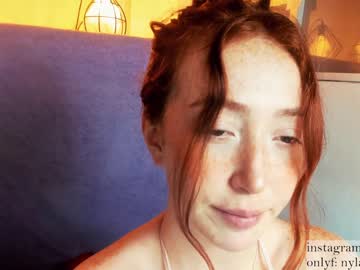 girl
        niilaa cam image #1190147