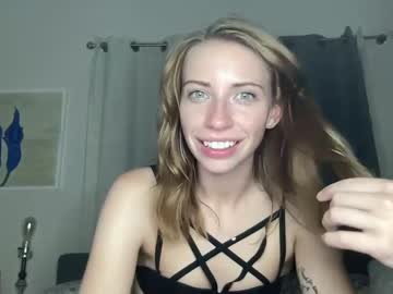 girl
        rheastar cam image #2147883