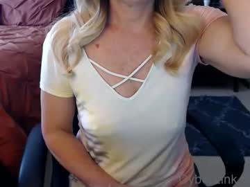 girl
        darlingd77 cam image #6712596
