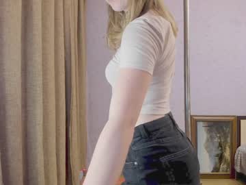 girl
        candy_campbell cam image #2022354