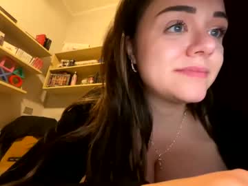 girl
        nanayss666 cam image #3198945