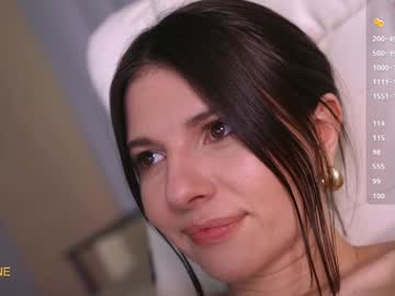 girl
        sweetkira555 cam image #6408832