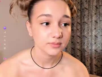 girl
        adelexx_zll cam image #6839590